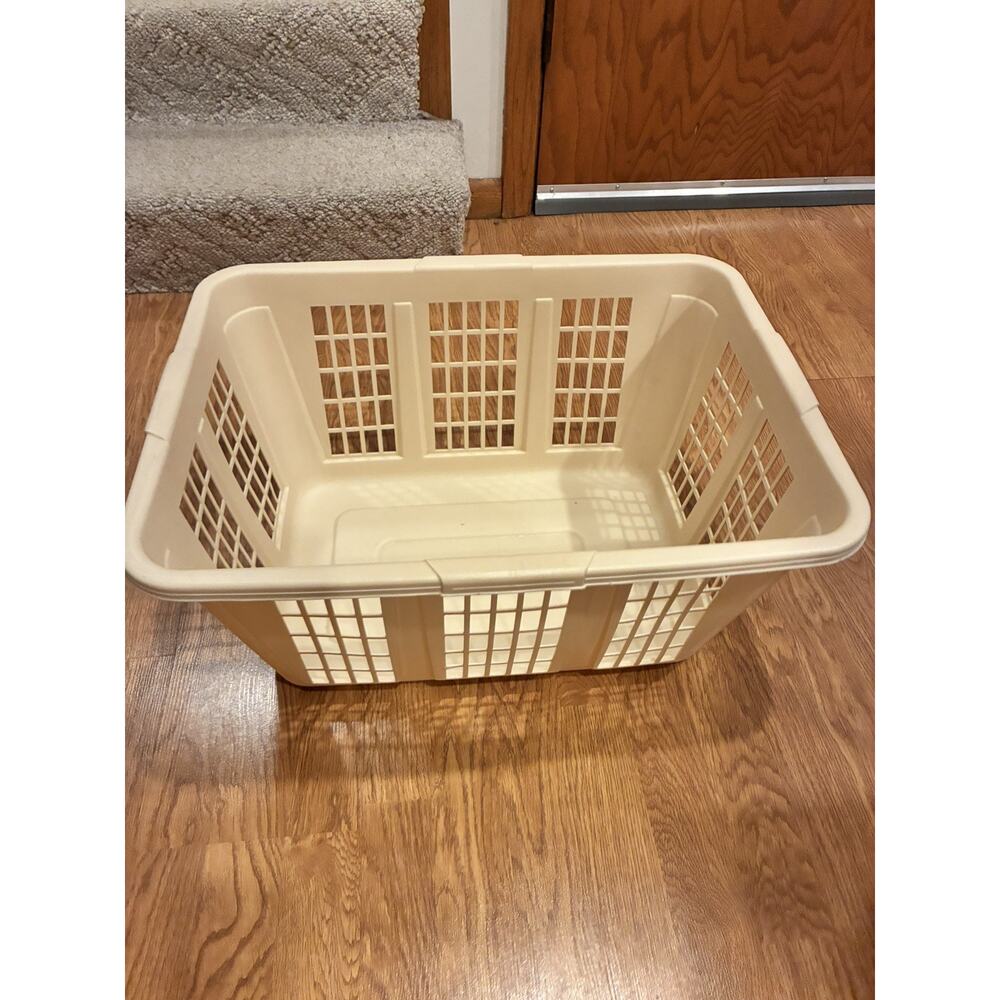 Vintage Rubbermaid Laundry Basket 2965 Tan Almond Hamper Rectangular Plastic